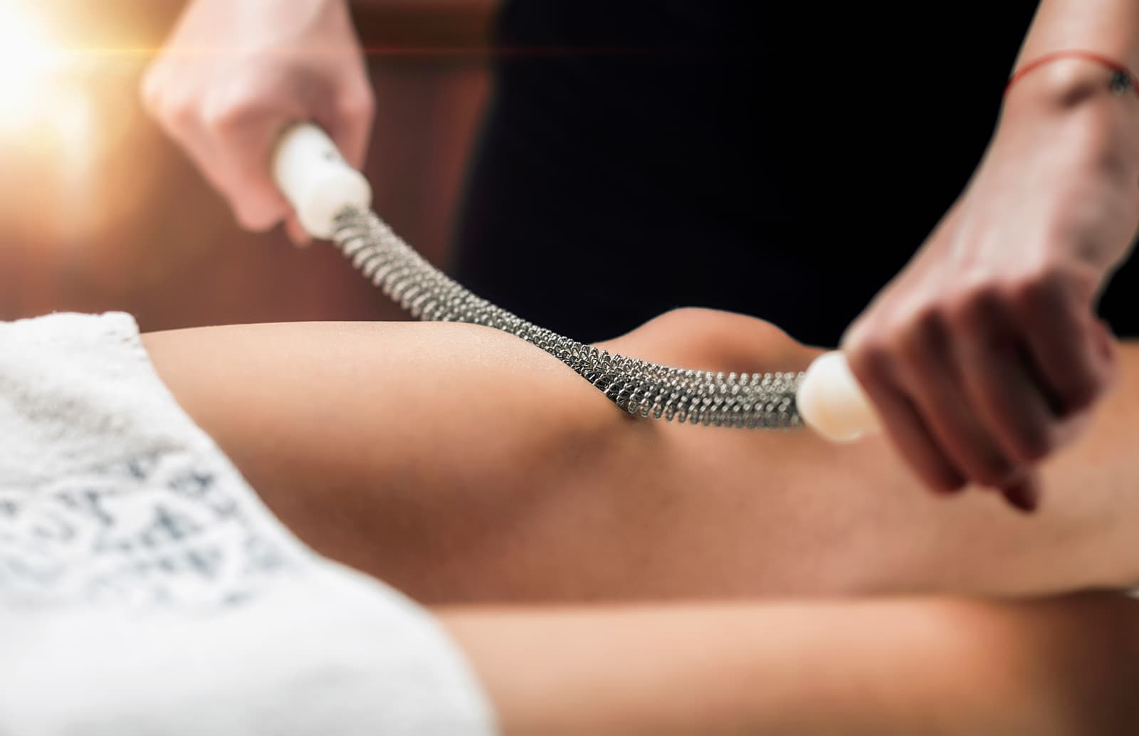 IASTM (Instrument Assisted Soft Tissue Massage)